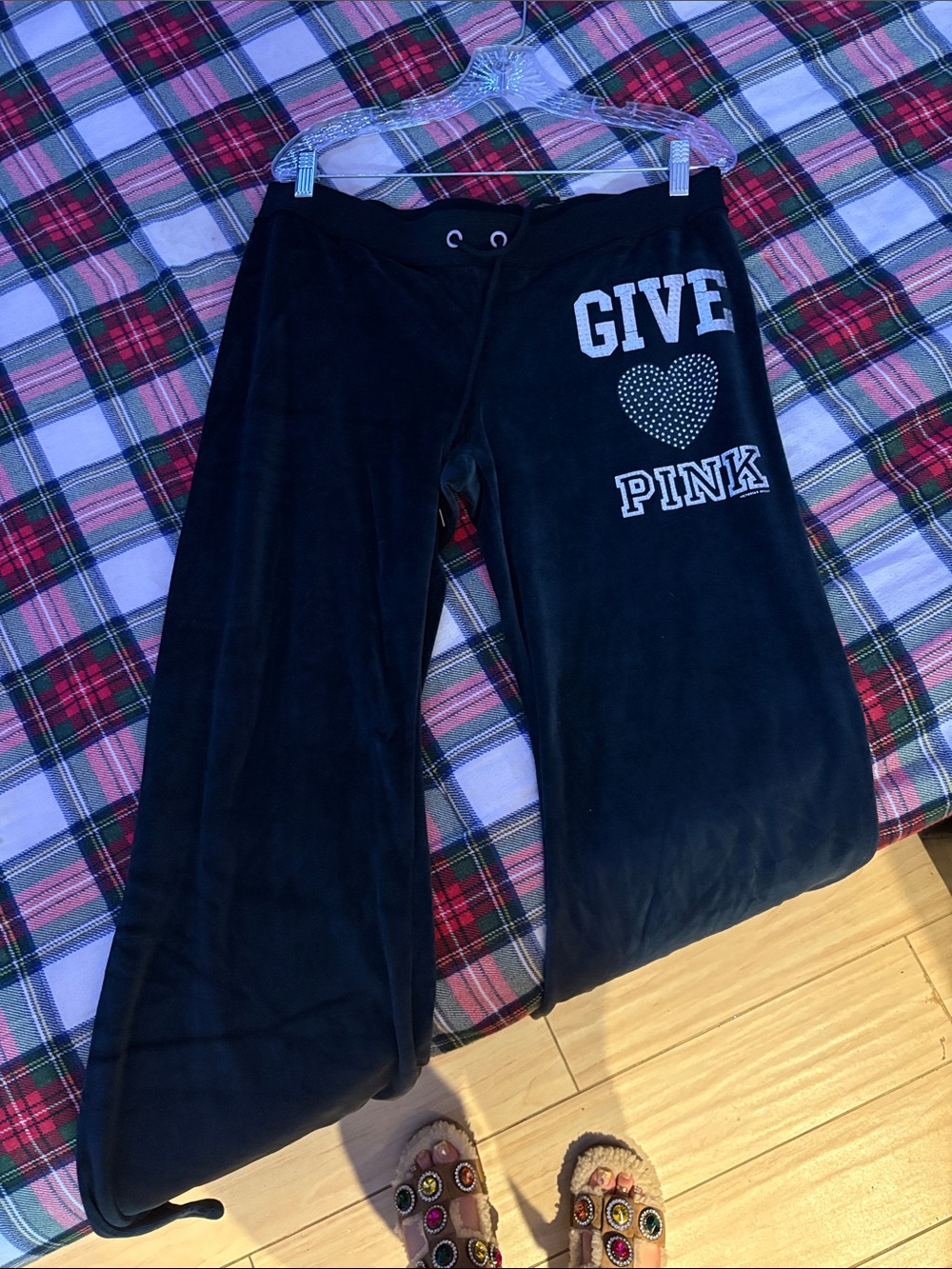 NWT 2008 RARE PINK VICTORIAS SECRET BLACK Rhinestone Heart VELOUR Lounge Pants